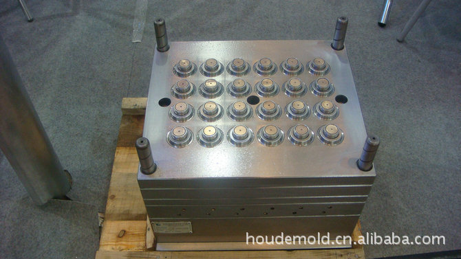 美团港股股价持续下跌 盘中市值一度跌破5000亿港元;多地节前发布外卖合规指引 要求外卖平台停止“内卷式”竞争