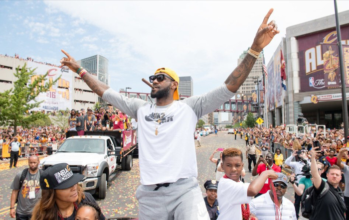 状元秀弗拉格评选NBA历史总统山名单：伯德、乔