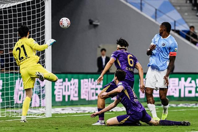 闫炳良伤缺雪上加霜 津门虎保级战面临多重挑战