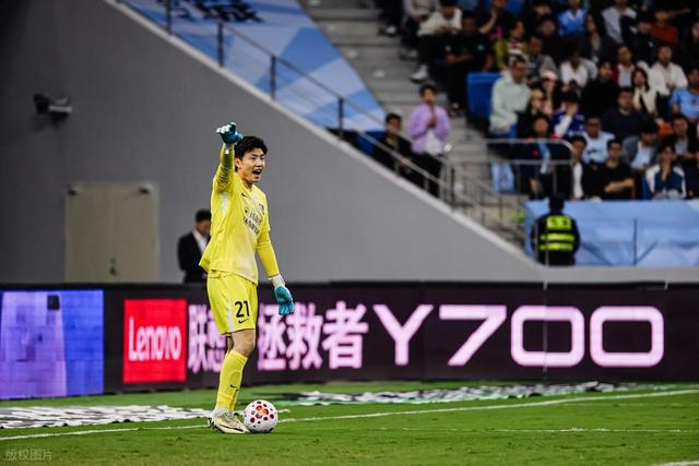 闫炳良伤缺雪上加霜 津门虎保级战面临多重挑战